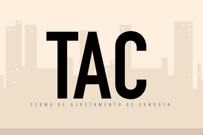 A sigla T.A.C., abreviação de Termo de Ajustamento de Conduta está grafada em preto por cima de fundo bege, que contém, como marca d´água, imagem de prédios.