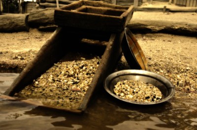 Segundo o MPF, a empresa ocupou área situada na região da Amazônia Legal com o intuito de explorar ouro de forma indevida