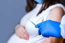 MPF requer retomada de vacinação de grávidas e puérperas contra covid-19 em Manaus (AM)