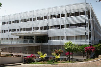 foto da fachada do prédio que abriga a procuradoria da república no distrito federal.