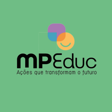 Imagem contendo a logomarca do projeto MPEduc, com os dizeres, MPEduc, ações que transformam o futuro, sobre um fundo bege e abaixo de três elementos gráficos, coloridos