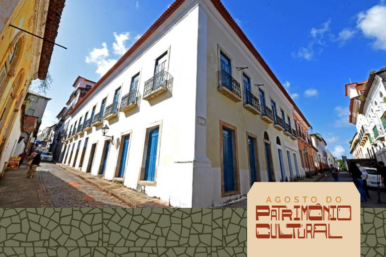 Foto mostra fachada de casarão no Centro  Histórico de São Luís