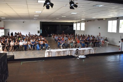 MPFMPMGMPEducrealizacaoaudienciapublicaemPiumhi20250827plateiaauditorio.jpeg