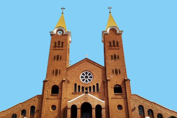 Imagem da fachada do Santuário de Nossa Senhora da Abadia