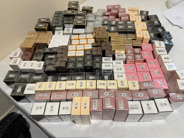 MPF, MPMS e Receita Federal realizam operação contra esquema ilegal de importação de perfumes