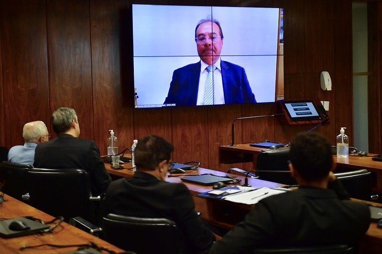Audiência Pública da Subcomissão Temporária para debater a Convenção sobre os Aspectos Civis do Sequestro Internacional de Crianças (CDHHAIA) para debater a aplicação judicial da Convenção da Haia em contextos de violência: desafios e salvaguardas necessárias. No painel, procurador federal dos Direitos do Cidadão do Ministério Público Federal (MPF/PFDC), Nicolao Dino, em pronunciamento via videoconferência.