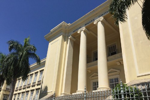 Foto mostra fachada do IBC