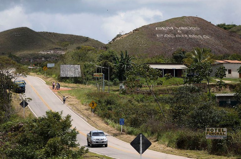 Foto mostra entrada de Pacaraima (RR), na divisa do Brasil com a Venezuela