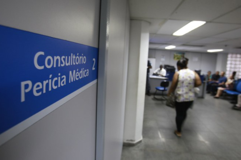 MPF processa INSS por atraso em perícias para liberação de benefícios a pessoas com aids