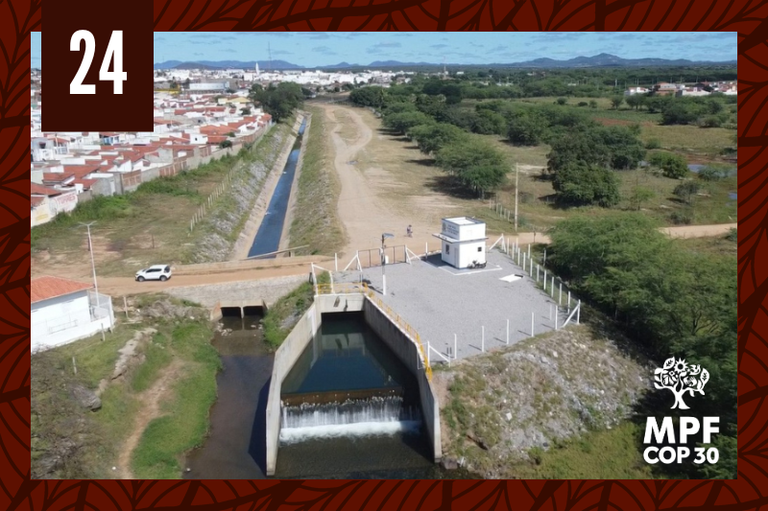 foto aérea mostra trecho da transposição do Rio São Francisco