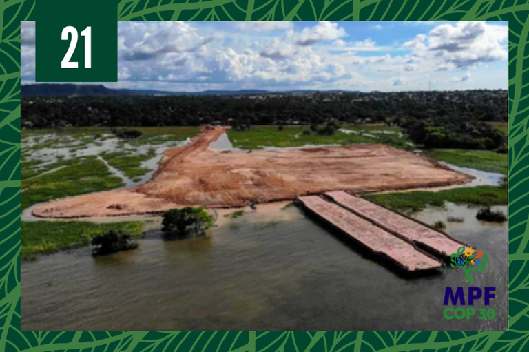 Foto aérea mostra trecho do rio