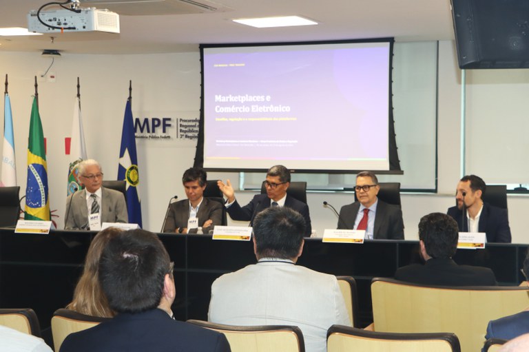 MPF debate com mercado e especialistas os desafios da regulação de marketplaces