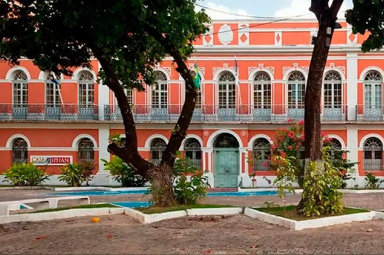 Foto mostra prédio histórico do Iphan