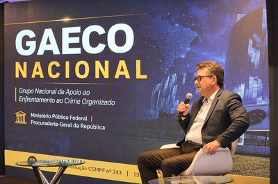 Imagem do coordenador do Gaeco Nacional discursando