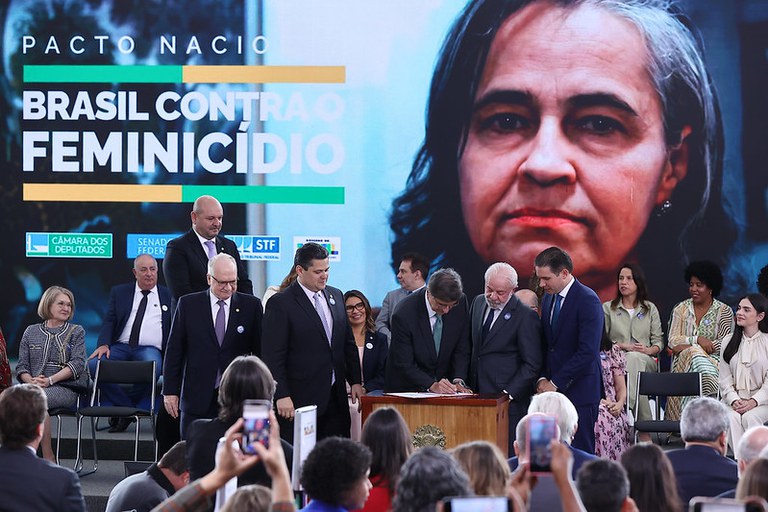 Paulo Gonet participa de lançamento de pacto federal de enfrentamento do feminicídio