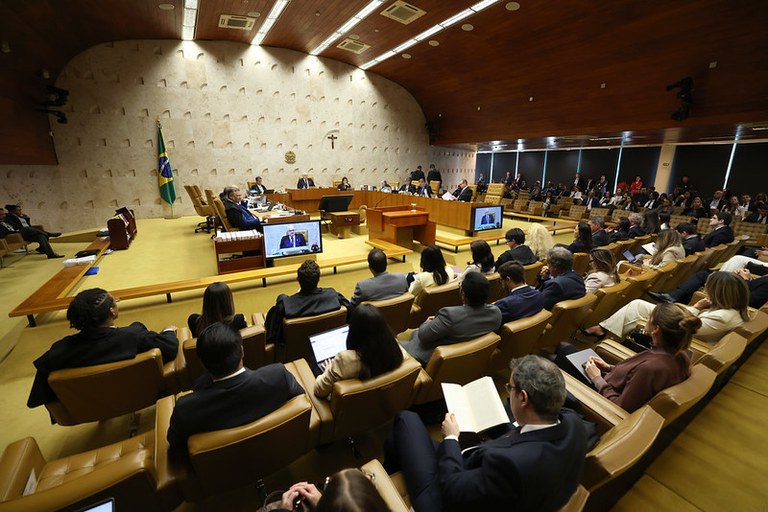 Foto do plenário do STF.