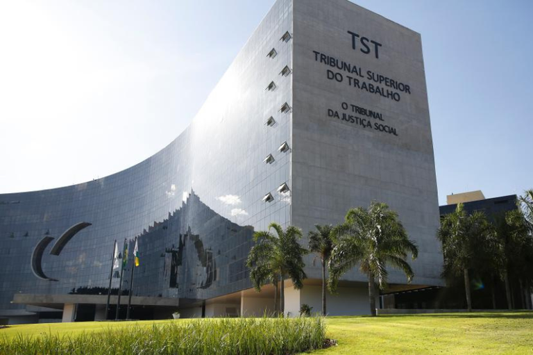 Imagem da sede do TST