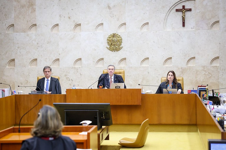Foto da sessão do Plenário do STF no dia 14 de agosto.