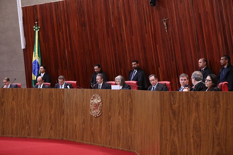 Imagem do plenário do TSE no momento do julgamento