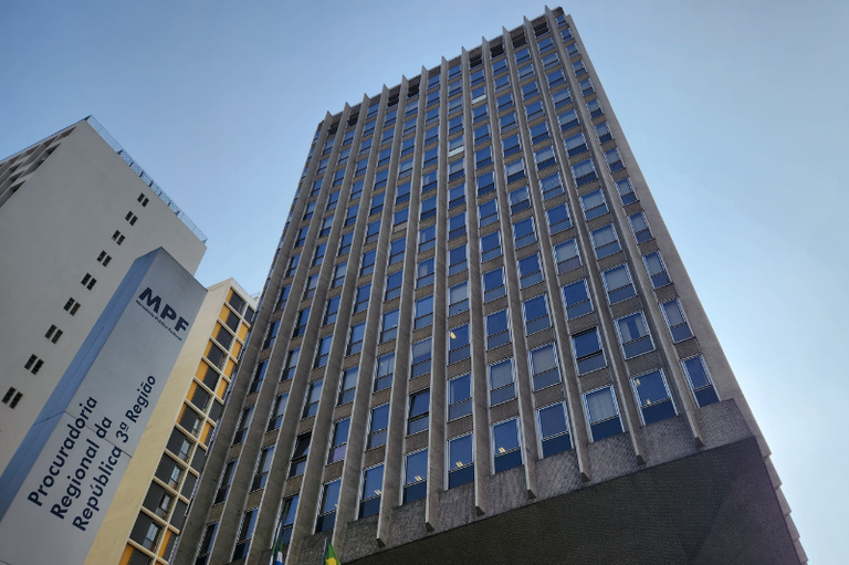 Foto da fachada do prédio do MPF na 3 Região.