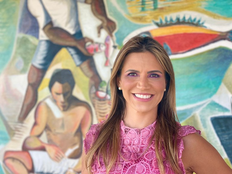 Foto da procuradora regional da República Caroline Maciel da Costa que assumirá a chefia da Procuradoria Regional da República da 5ª Região (PRR5) no próximo dia 1º de janeiro.