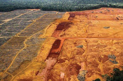 Área de exploração mineral na Flona Saracá-Taquera (fonte: Carlos Penteado/Comissão Pró-Índio)