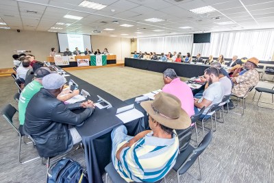 Fotografia mostra a reunião do Conselho