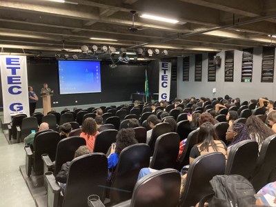 Procuradores regionais da República Janice Ascari e Robério Nunes apresentaram a instituição para os estudantes