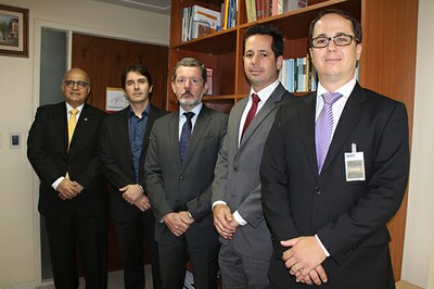 Da esquerda para a direita: Fernando José Pereira de Araújo, Daniel Rodrigues Barreira, Wellington Cabral Saraiva, Luiz Henrique Diniz Araujo e Luiz Eduardo Diniz Araujo