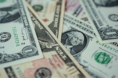 #pracegover: foto colorida de muitas notas de dólar norte-americano. a foto é da pixabay.