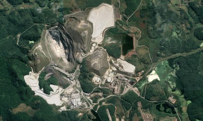 Foto aérea de uma das barragens